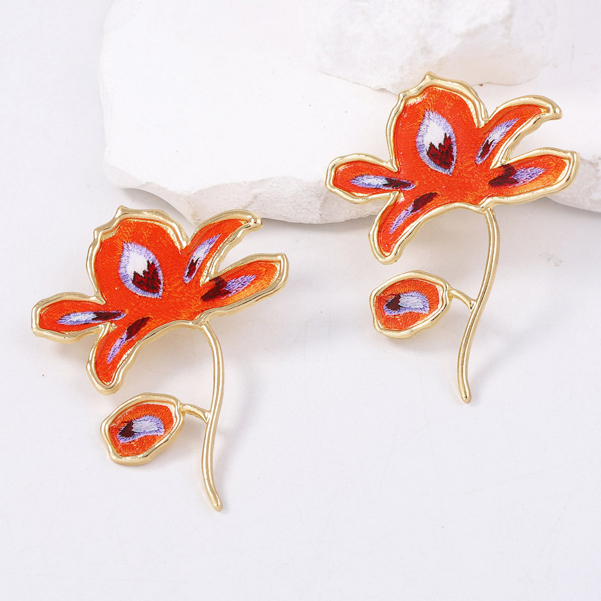 Chic Minimalist Exaggerated Design Alloy Floral Earrings - Unique Statement Jewelry for an Elegant Look