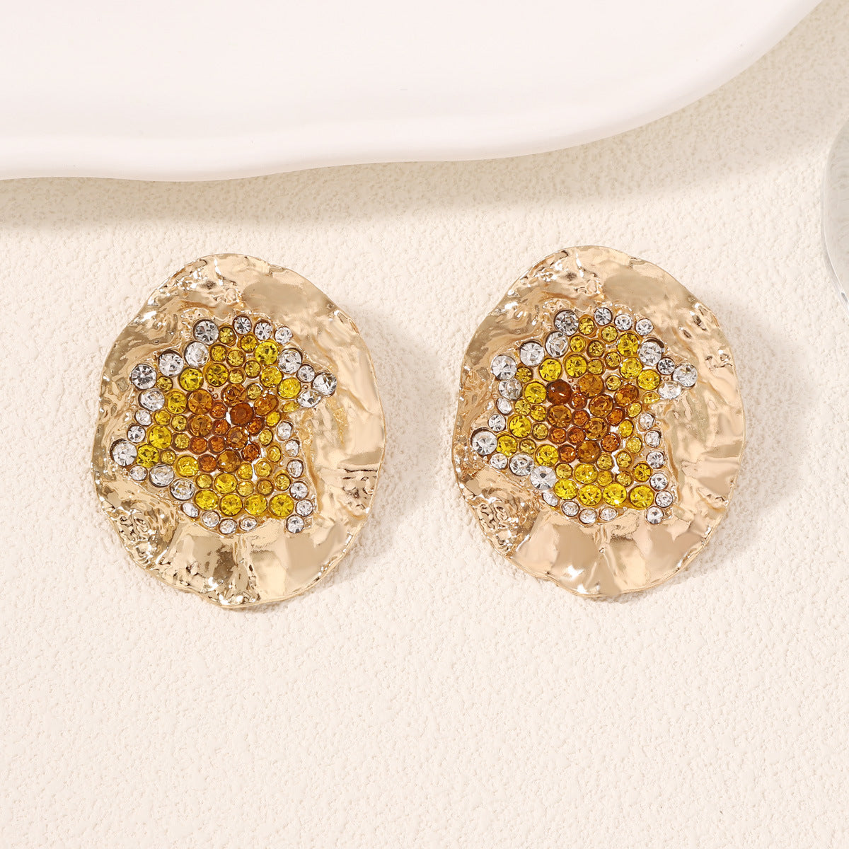 Stylish and Bold Oval-Shaped Statement Earrings with Colorful Rhinestones – Unique Irregular Design in Alloy for a Stunning Look