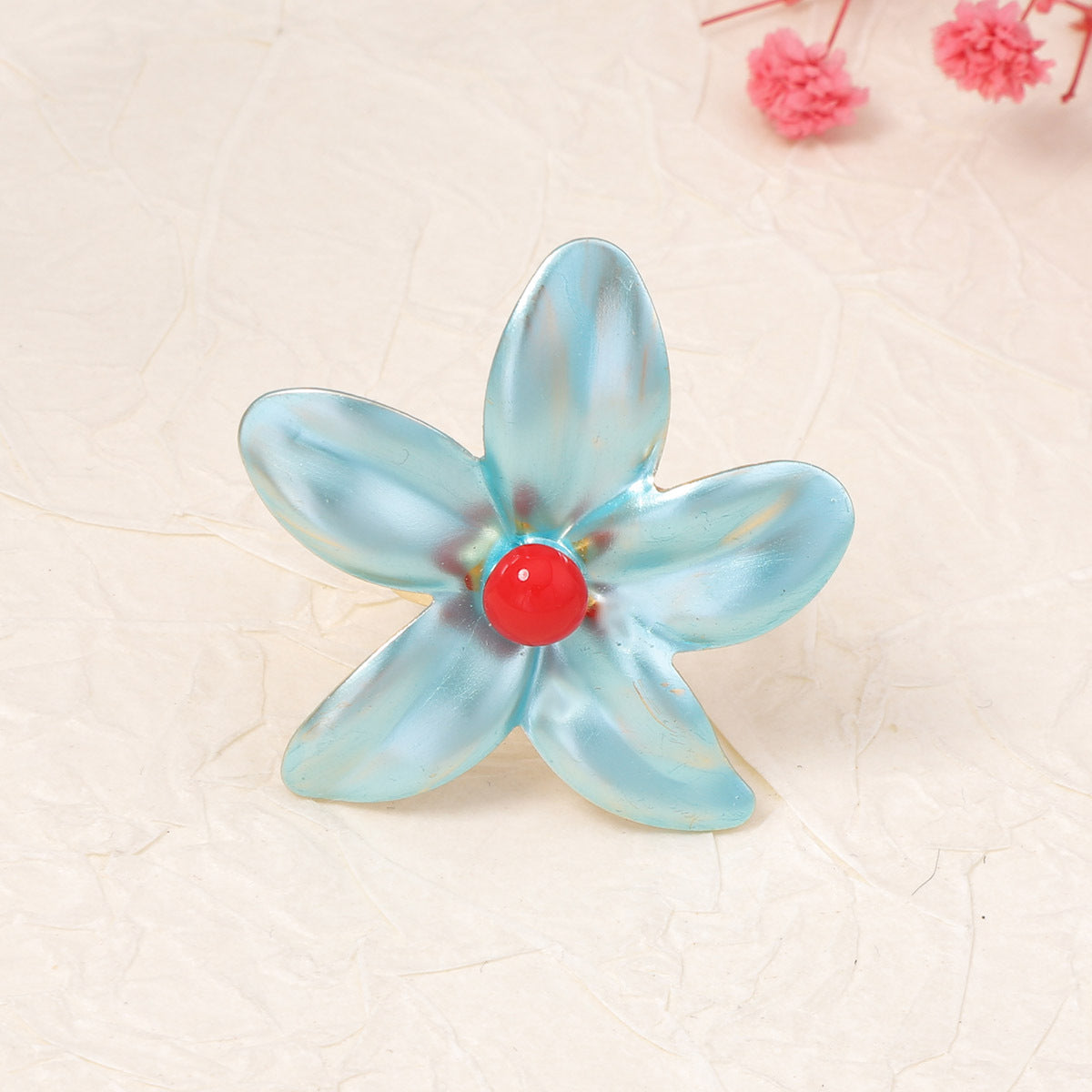 Chic and Fresh Exaggerated Floral Spray Paint Ring - Versatile Springtime Accessory for Women, Perfect for Commuting and Everyday Style