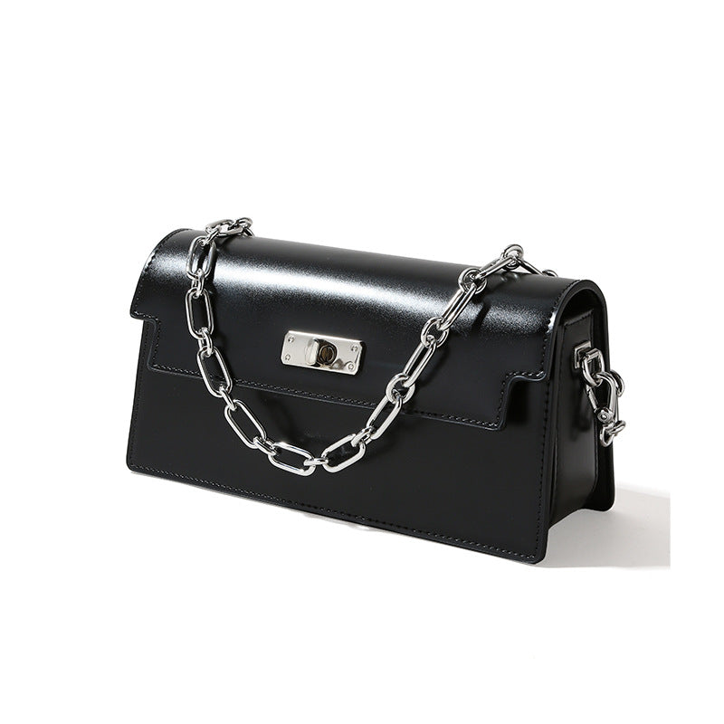 Chic Structured Chain Bag Luxurious Mini Square Tote for Fashionable Commuters Versatile Handbag for Shoulder and Underarm Carry