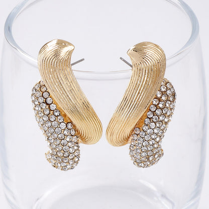 Chic Minimalist Luxury Twist Geometric 3D Alloy and Rhinestone Stud Earrings for Women - Effortless Elegance and Modern Design