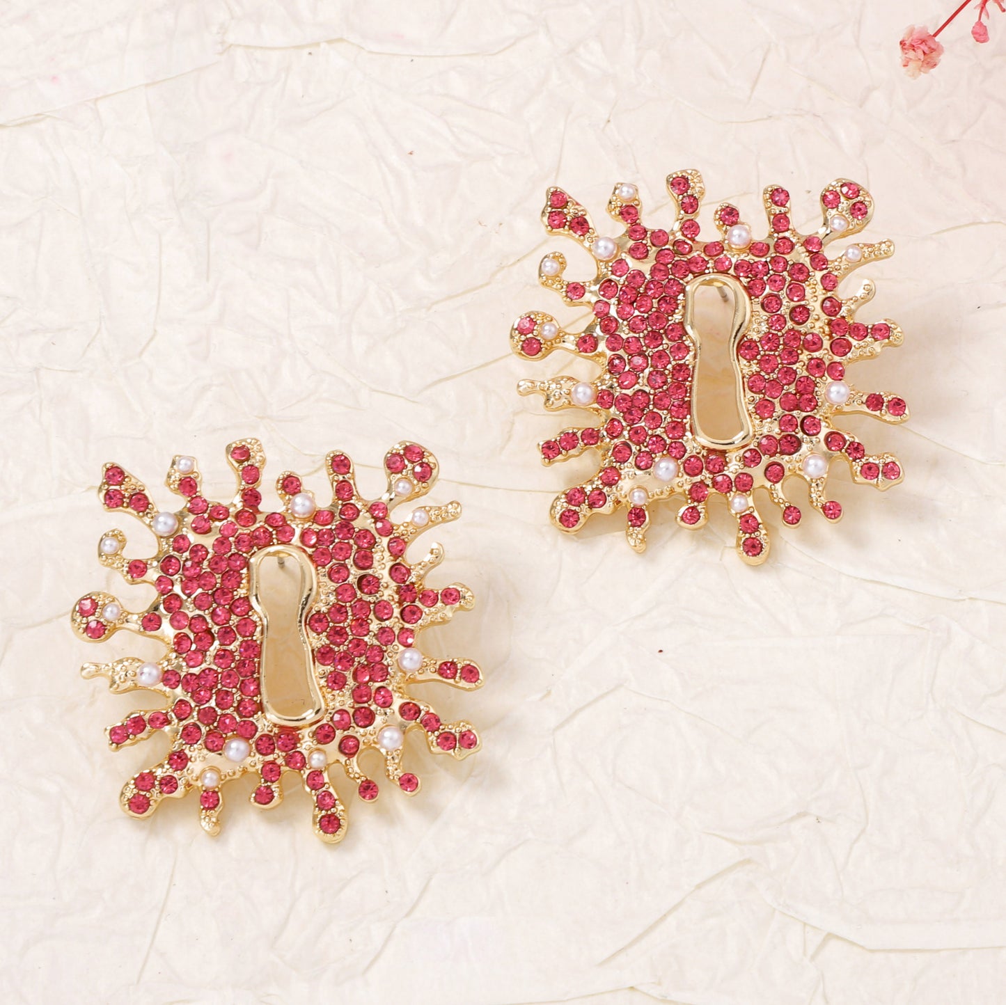 Elegant French Vintage-Inspired Alloy Earrings with Full Rhinestone Lock and Keyhole Detail – Chic, Lightweight Luxury for Stylish Women