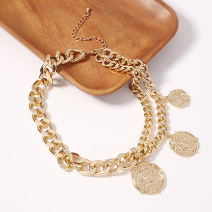 Stylish Metal Chain Coin Pendant Necklace – Unique Choker with Modern Aesthetic, Perfect for Elevating Your Look
