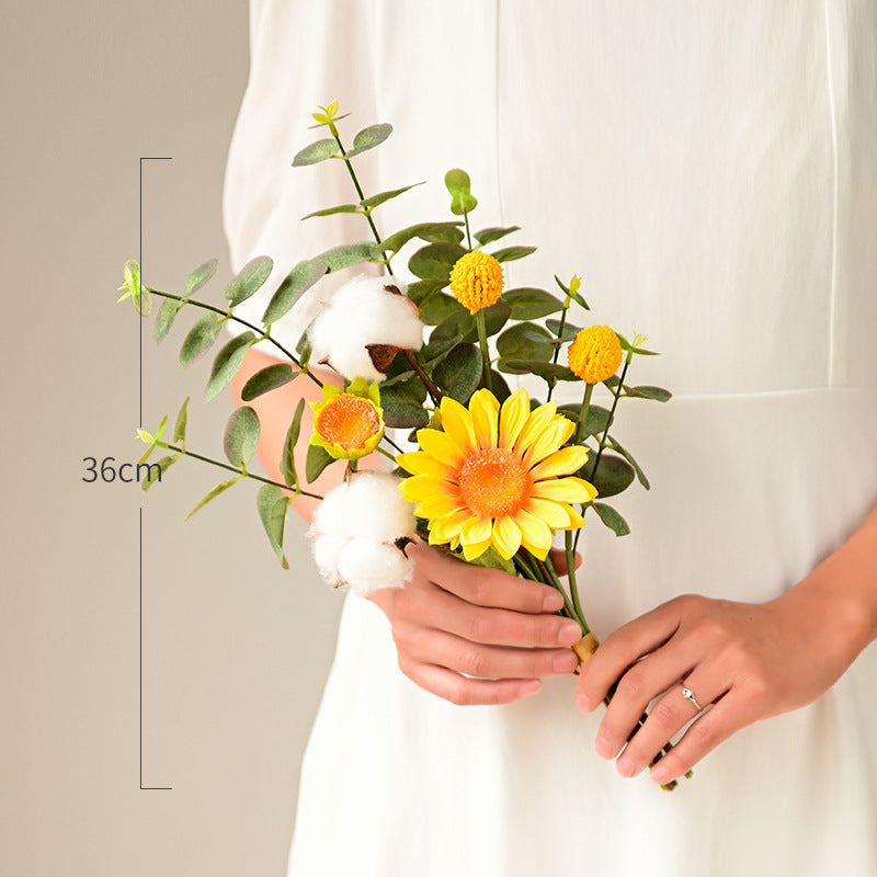 Charming Single Stem Sunflower Bouquet - Perfect for Photoshoots, Home Décor, and Seasonal Celebrations - Realistic Faux Flowers for Living Room Arrangements