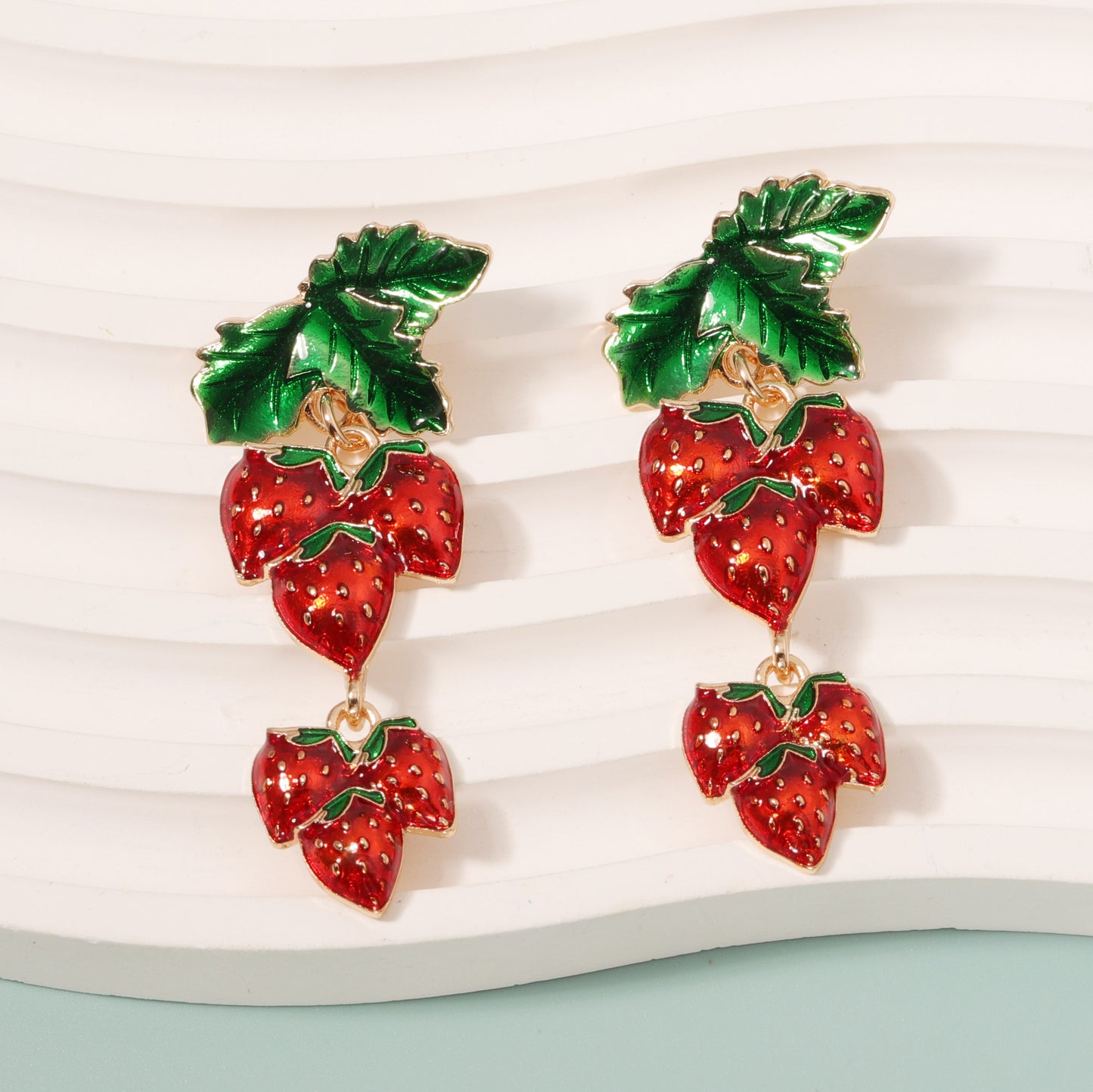 Charming  Fruit-Inspired Strawberry Alloy Drop Earrings for Women - Adorable, Unique Design with Fresh and Elegant Vibes Perfect for Any Occasion