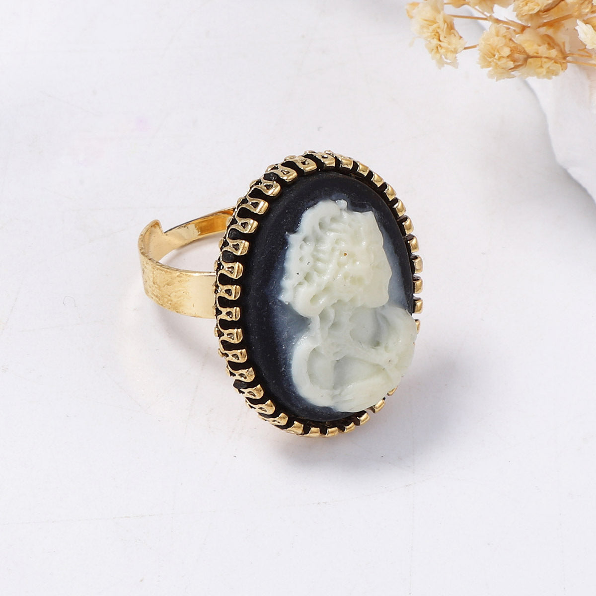 Elegant Vintage Alloy Drip Oil Angel Open Geometric Oval Ring - Versatile Casual Accessory for Everyday Wear