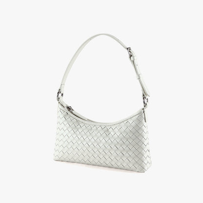 Handcrafted Vintage Sheepskin Woven Handbag for Women Luxurious Genuine Leather Tote for Winter Fashion Trends