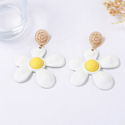 Elegant Oversized Floral Alloy Drop Earrings - Simple, Fresh, and Sweet Design for Versatile Sophistication