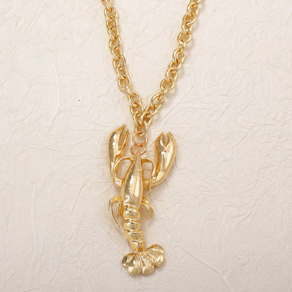 Chic Luxury Design Oversized Metal Lobster Pendant Necklace - Fashionable and Versatile Statement Jewelry for Women