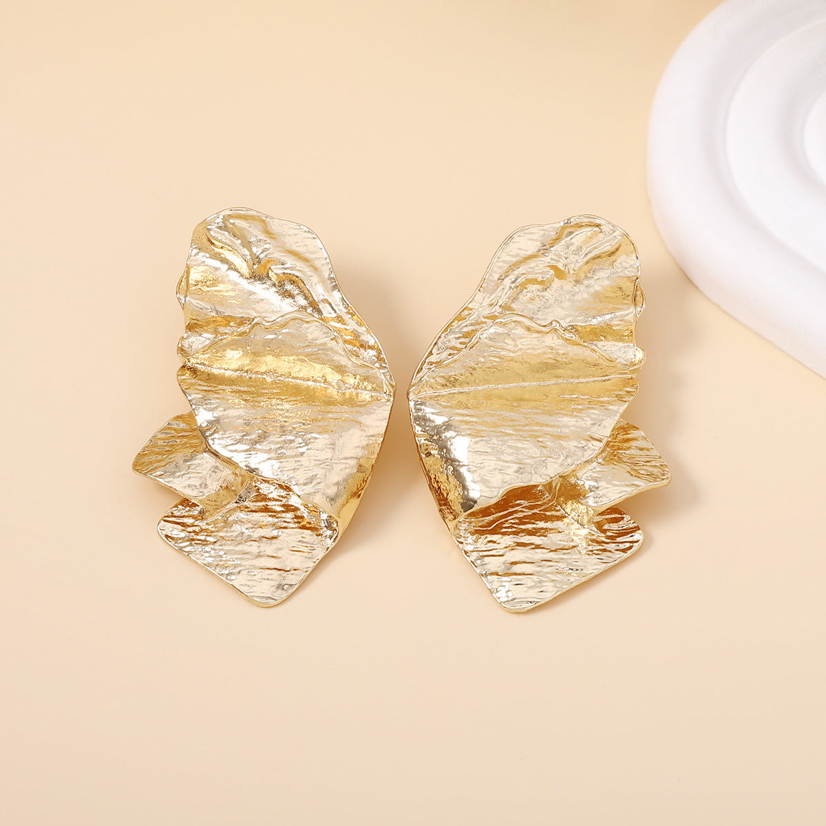 Trendy Abstract Twisted Pleated Irregular Petal Earrings - Exquisite Statement Butterfly Studs with a High-End Design Appeal