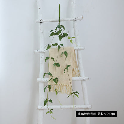 Realistic Climbing Clematis Leaf Wall Decor - Lifelike vine with Faux Honeysuckle Leaves for Elegant Wedding and Home Decor