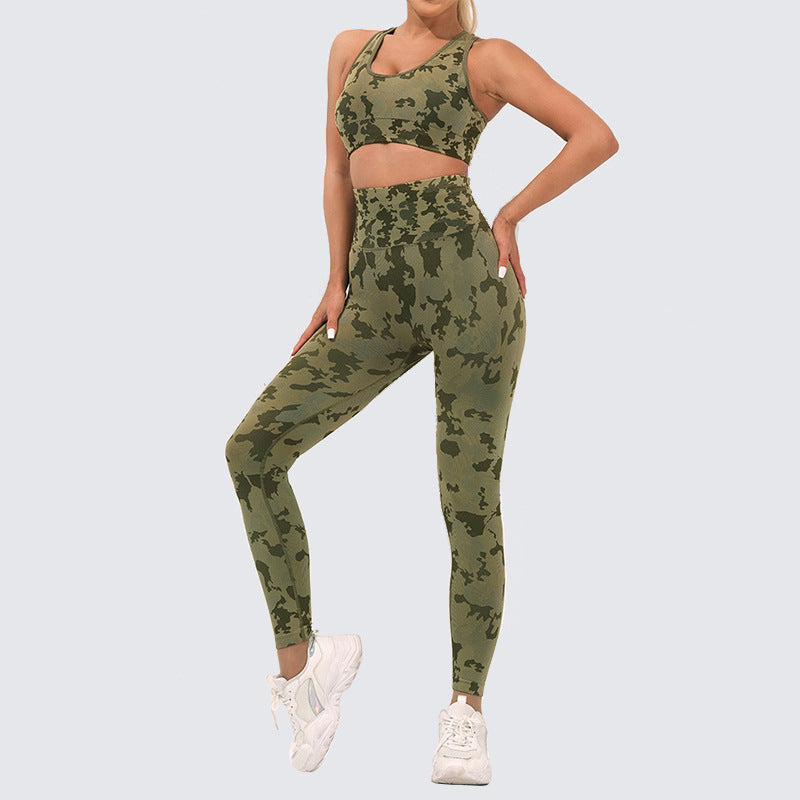 Seamless Camouflage Yoga Outfit High Support Racerback Sports Bra High Waisted Butt Lifting Leggings Set for Maximum Comfort and Performance