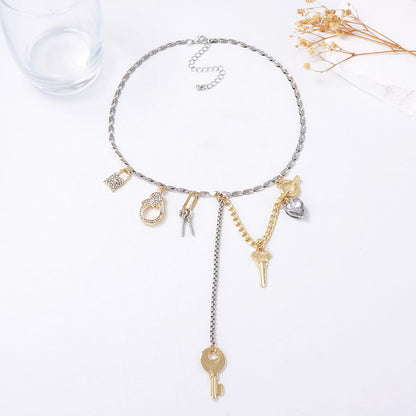 Chic Minimalist Geometric Alloy Key Lock Pendant Necklace for Women – Effortlessly Elegant and Versatile Casual Accessory