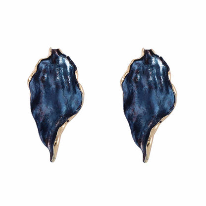 Trendy and Chic Irregular Pleated Alloy Drop Oil Leaf Earrings – Versatile Accessory for Everyday Elegance
