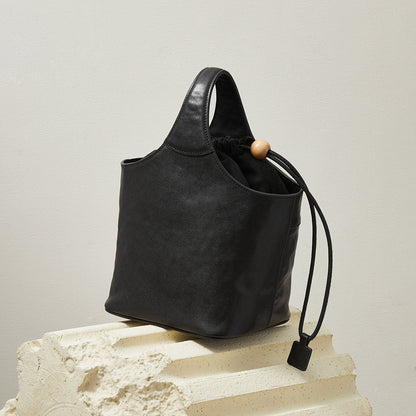 Vintage Crystal Tanned Cowhide Flower Basket Bag Luxury Feel Unique Design for Commuting and Everyday Use