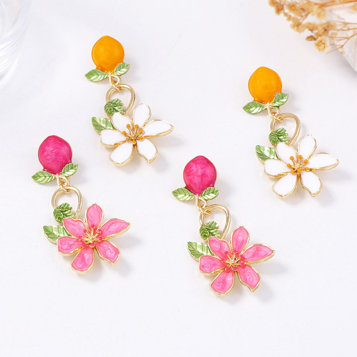 Chic Korean-Inspired Alloy Drop Oil Peach Blossom Earrings - Fresh & Minimalist Design for Stylish Vacation Wear