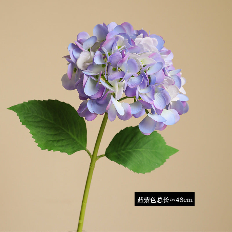 High-Quality Realistic Hydrangea Stem - Luxurious Touch, Moisture-Resistant Faux Flower for Home and Wedding Decor - Ideal for Elegant Floral Arrangements