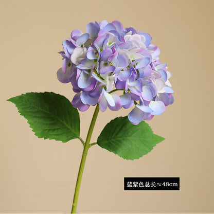 High-Quality Realistic Hydrangea Stem - Luxurious Touch, Moisture-Resistant Faux Flower for Home and Wedding Decor - Ideal for Elegant Floral Arrangements