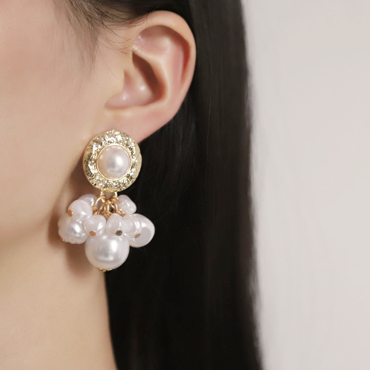 Chic Minimalist Irregular Pearl Tassel Earrings for Women - Unique Design for a Stylish Look