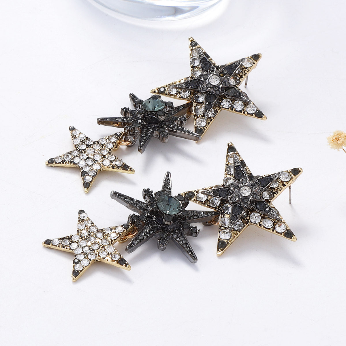 Exquisite Luxury Statement Long Tassel Earrings with Dazzling Rhinestone-Studded Pentagram Design - Perfect for Elevating Your Sophisticated Style