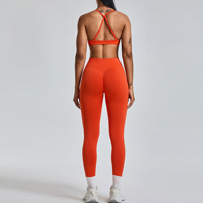 Seamless Breathable Fitness Set High Waisted Peach Lifting Yoga Outfit for Comfort and Style in Outdoor Workouts