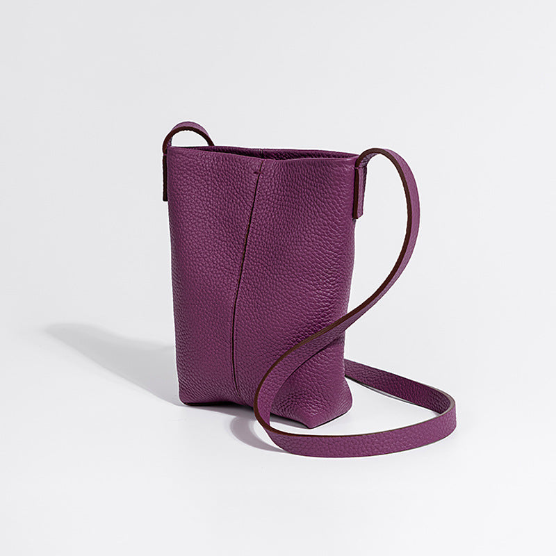 Minimalist Genuine Leather Crossbody Phone Bag for Women Compact Versatile and Mini Purse for Everyday Use