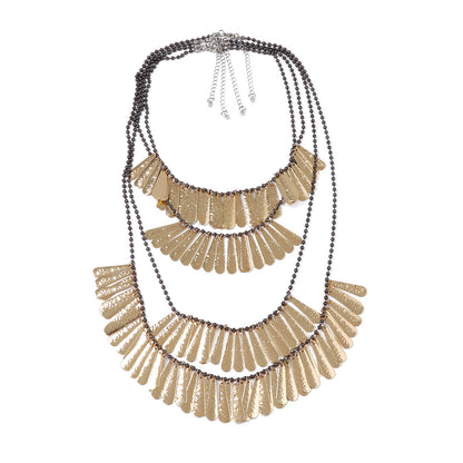 Chic Geometric Metal Pendant Necklace - Multi-layered, Stackable Design with Iridescent Iron Beads for a Luxurious and Unique Look