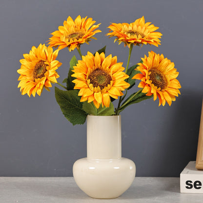 Realistic Sunflower Decorative Silk Flowers - Minimalist European Style Home Photography Props for Trendy Picnic Table Centerpieces and Stylish Home Décor