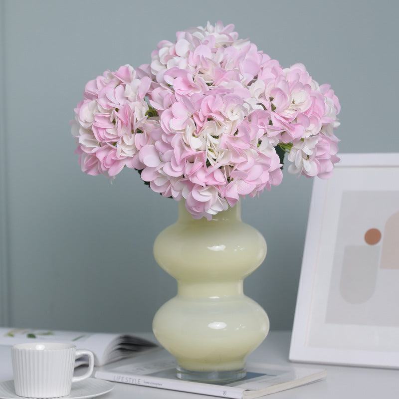 Luxurious Single-Stem Hydrangea - Realistic Faux Flower for Home, Hotel Decor, and Special Events - Ideal for Weddings, Elegant Arrangements, and Long-Lasting Moisture Retention