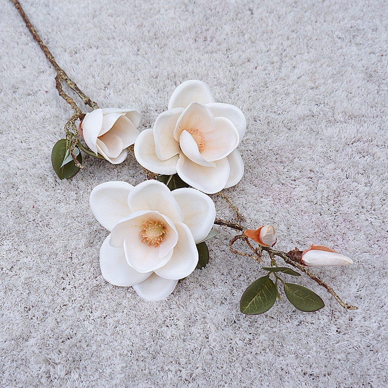 Lifelike Yu Lan 3-Head Autumn Lotus Heart Silk Flowers - Perfect for Home Decor, Hotels, Malls, Wedding Celebrations, and Photography