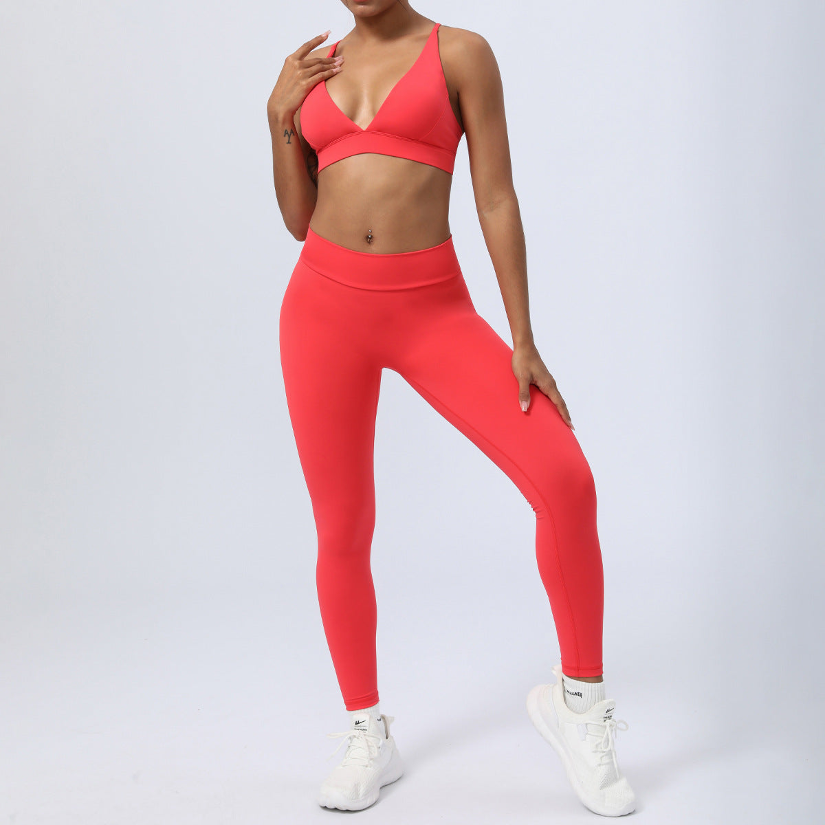 Peach Lift Yoga Outfit Set with Cross Back Design and Built In Chest Pads Women's Two Piece Fitness Apparel for Comfort and Style