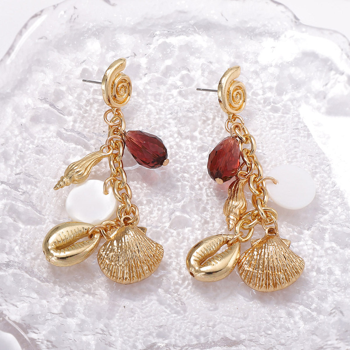 Chic Summer Vacation Shell Earrings - Unique and Exquisite Sea Conch Drop Earrings for a Stylish Touch