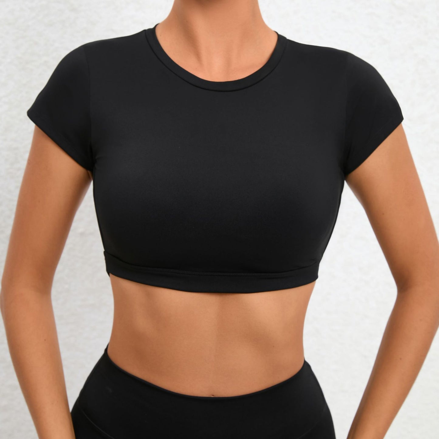 Seamless Yoga Top Without Padding Quick Dry Moisture Wicking Sports Shirt for Outdoor Running and Fitness Back Design for Unrestricted Movement