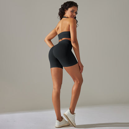 Seamless Knitted Yoga Set High Waisted Peach Butt Lifting Shorts and Workout Bra for Maximum Comfort and Support