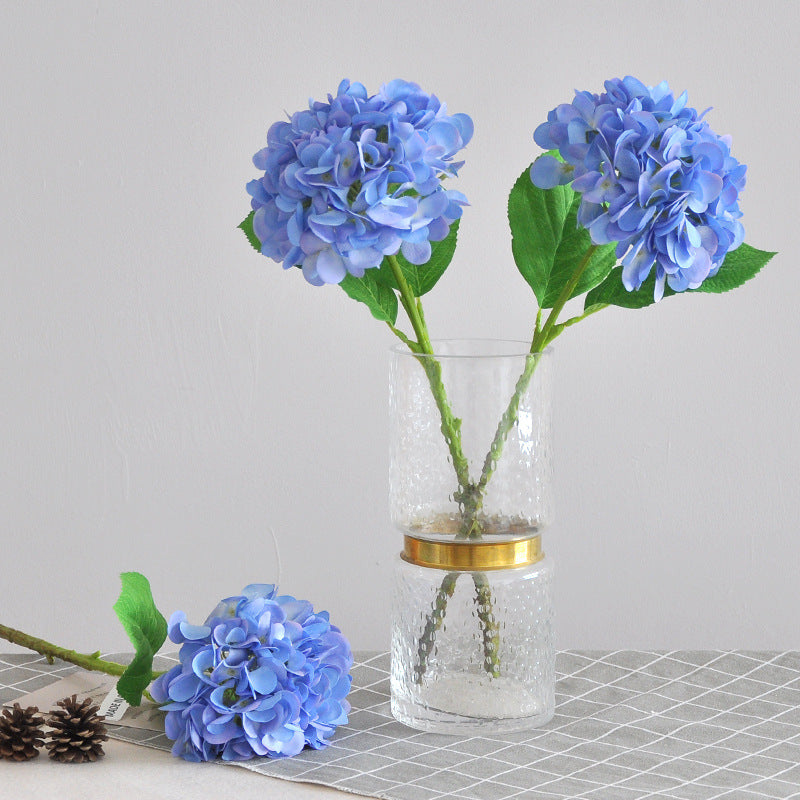 Realistic Hydrating Silk Hydrangea Flower - Perfect for Weddings, Home Decor, and Special Events