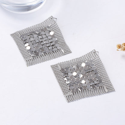 Chic Minimalist Luxury Metal Sequin Tassel Diamond Grid Stud Earrings – Versatile & Sophisticated Style for Women