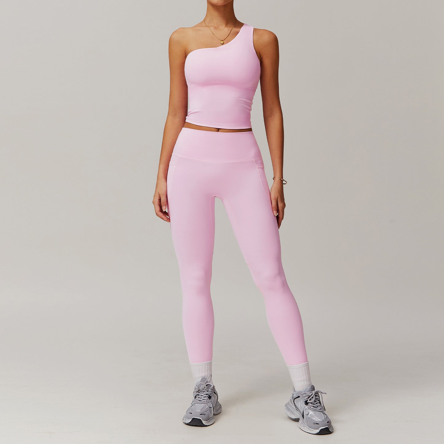 Cloud Like Quick Dry Waist Enhancing Sculpting Yoga Set Comfortable and Versatile Activewear for Running Gym Workouts and Casual Outfits Model 8408