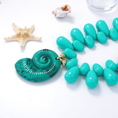 Unique Ocean-Inspired Beaded Sea Shell Pendant Necklace - Trendy and Versatile Women's Statement Jewelry for Beach Getaways