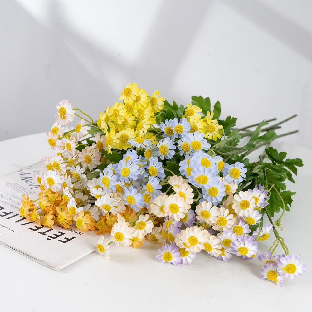 Single Layer Decorative Chamomile Simulation Flowers - Realistic Green Plants for Home Décor and Wedding Celebrations