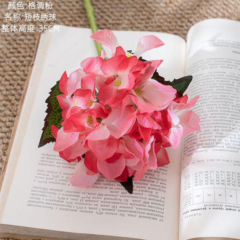 Realistic Short-Stemmed Hydrangea Artificial Flowers - Perfect for Weddings, Home Decor, and Special Events | Durable & Chic Decoration | Model MW07353