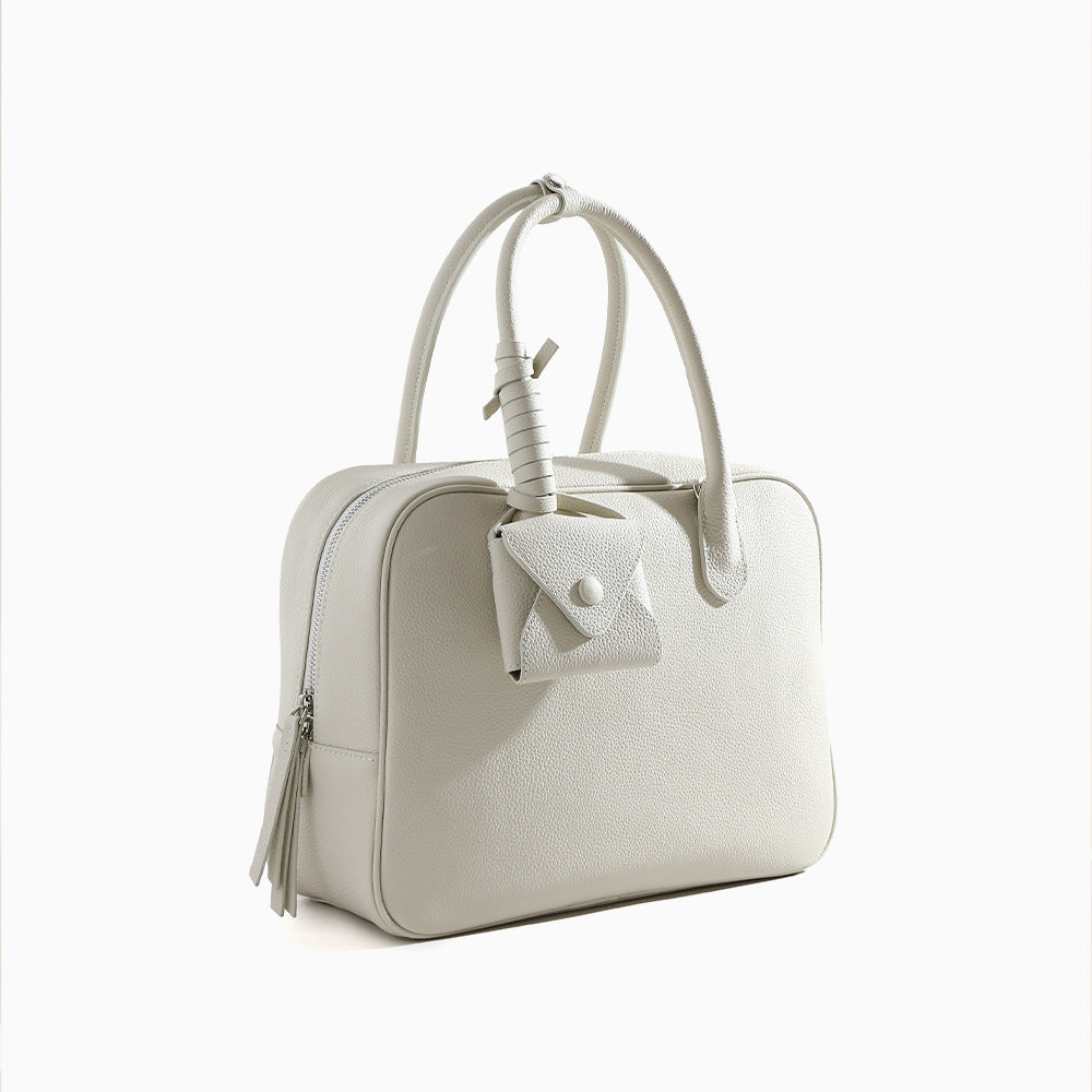 Elegant Women's Genuine Leather Crossbody Bag Chic Urban Style Shoulder Bag for Everyday Versatility and Effortless Fashion