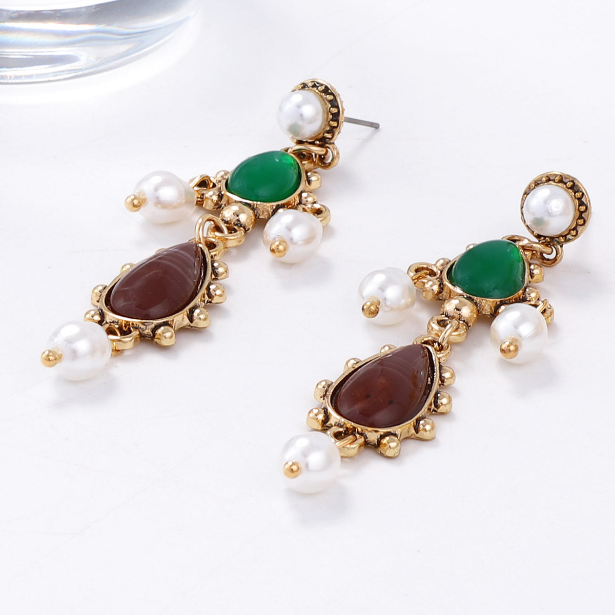 Vintage Baroque-Inspired Resin Drop Earrings with Unique Geometric Design – Elegant Faux Pearl Pendant for Women