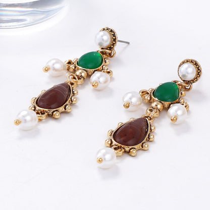 Vintage Baroque-Inspired Resin Drop Earrings with Unique Geometric Design – Elegant Faux Pearl Pendant for Women