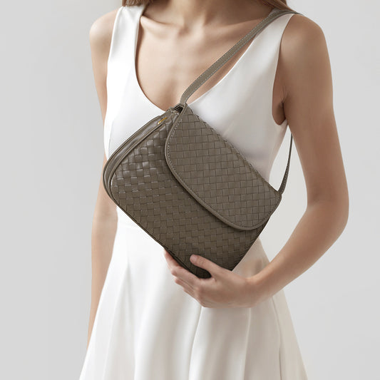 Luxurious Handmade Lambskin Woven Bag for Women Commute Tote Genuine Leather Fashion Handbag