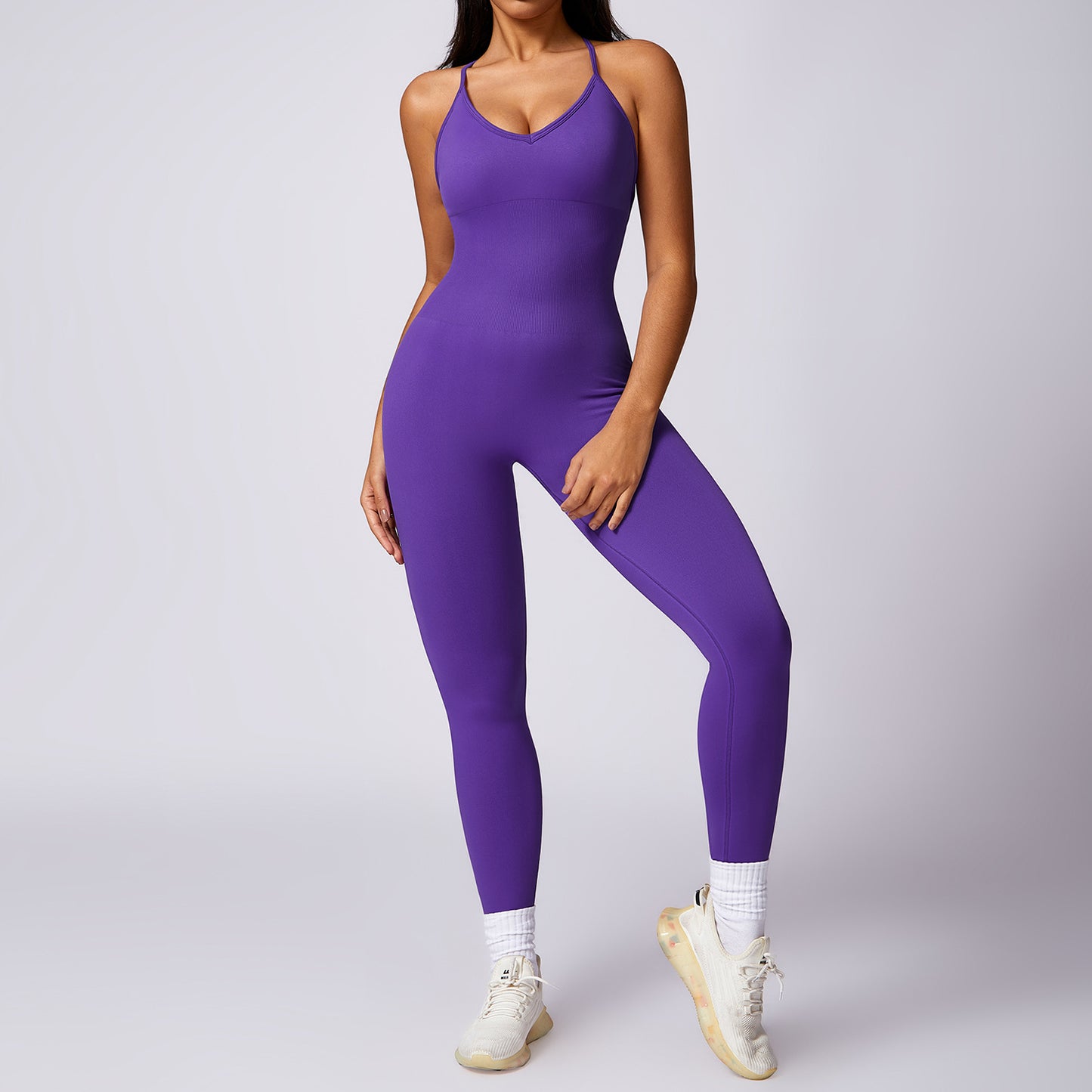 Seamless Yoga Jumpsuit with Removable Chest Pads and Butt Lifting Design and Comfortable Activewear for Flexibility and Support