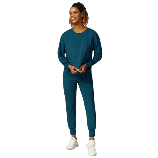 Casual Round Neck Sweatshirt and Jogger Pants Set with Dual Pockets Ideal Activewear for Outdoor Sports and Fitness