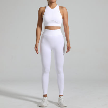 Seamless High Intensity Yoga and Running Set Breathable Ribbed Tank Top and Sports Bra for Comfort and Flexibility