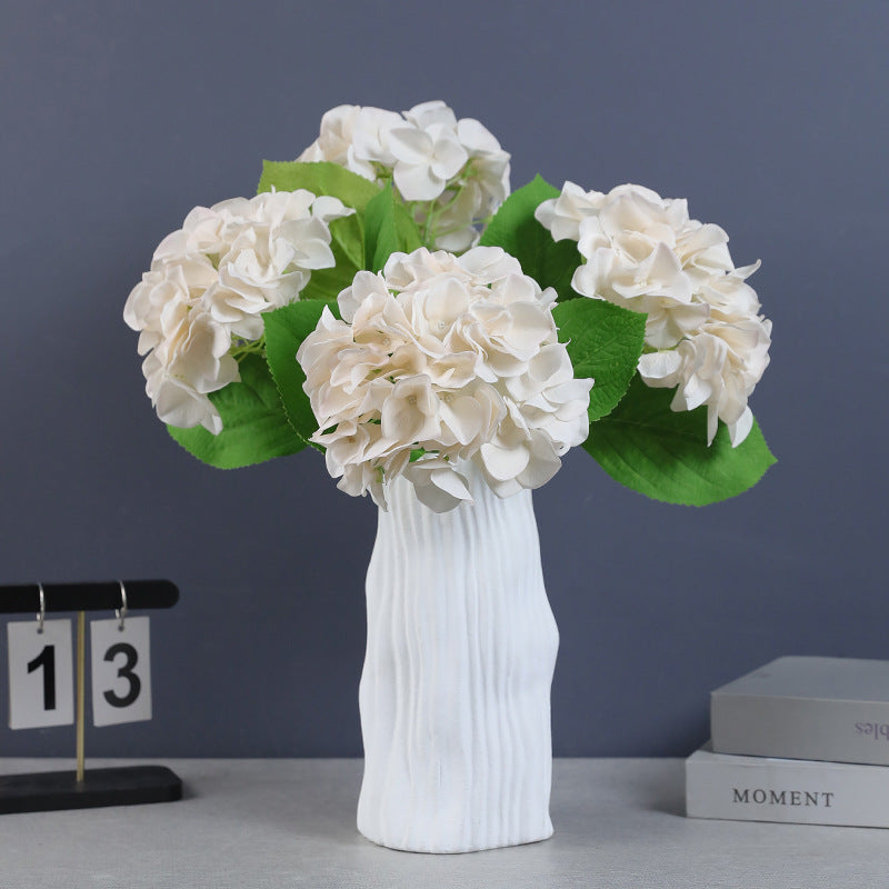 Single-Stem Hydrating Faux Hydrangea - Luxurious Home and Wedding Decorative Floral Arrangement, Perfect for Lasting Elegance and Vibrant Decor