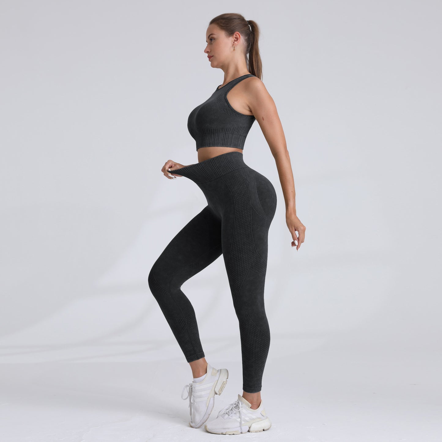 High Strength Shockproof Sports Bra and High Waisted Leggings Set for Fall and Winter for Yoga Fitness and Enhanced Comfort