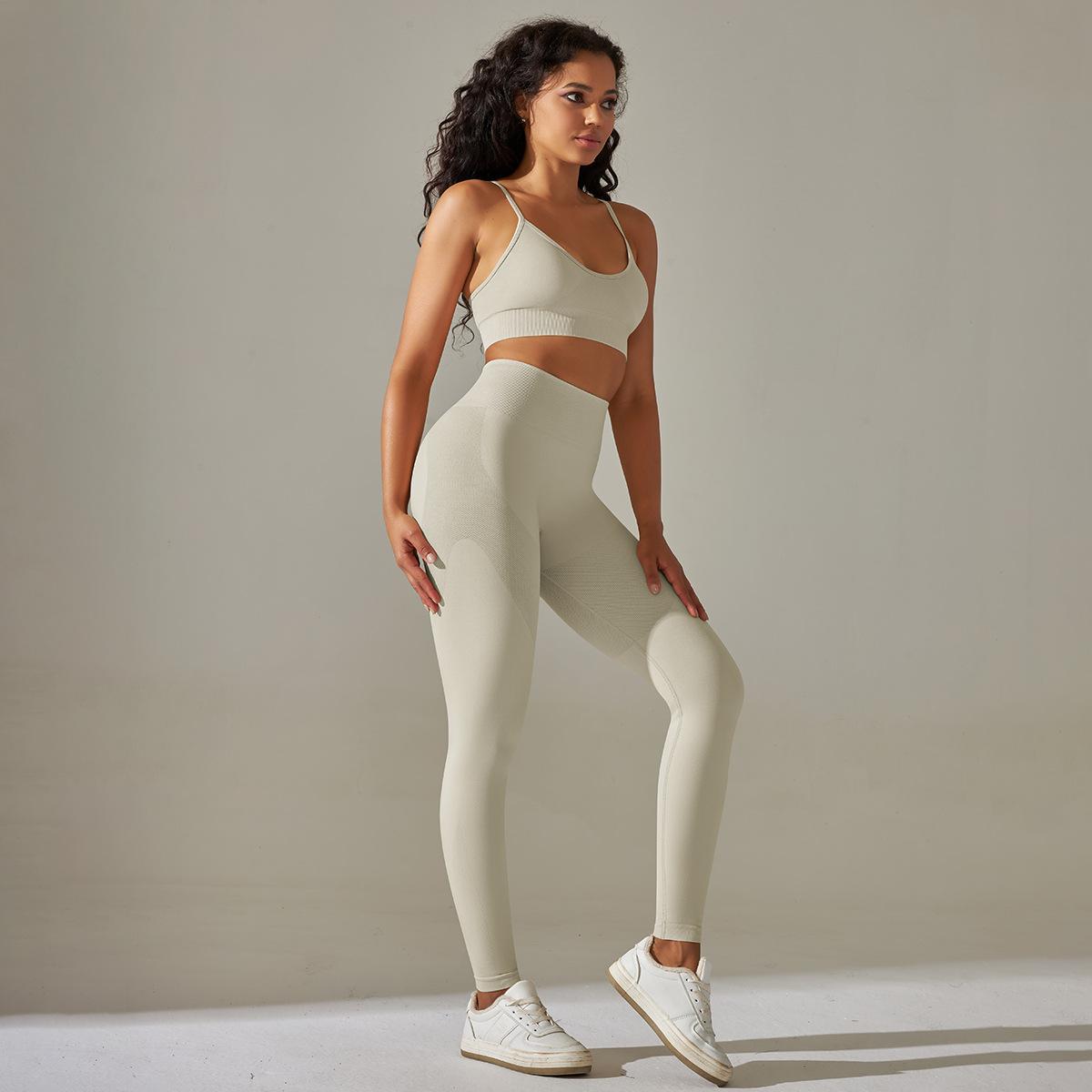 Breathable Knitted Yoga Outfit with Stunning Back Design High Waisted Tummy Control Leggings Supportive Sports Bra Fitness Ensemble for Optimal Performance